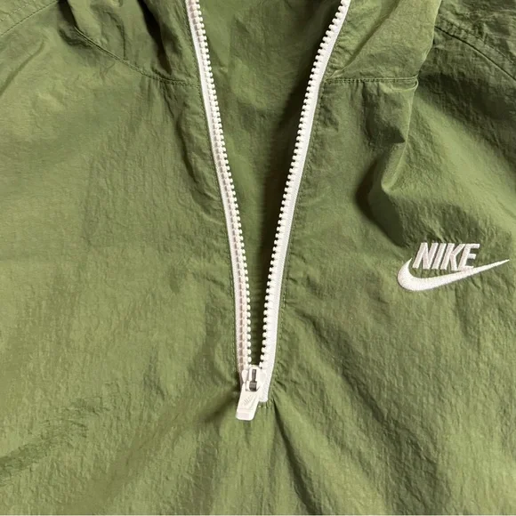 Nike Hooded Windbreaker - Picture 4 of 5